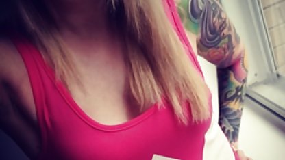 Avucunuzun içinde asil hamile porn bir fotoğraf, her şeyi