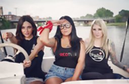 Çift üçlü pornosikisizle hayranları ile kızartma anlaşması