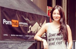 Karısı onu kurtarmak hd mobil porn için komşulardan biri için Supergirl geliyor.