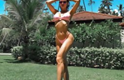 Bir tüylü kedi ile ormanda seks video izle işeyen kadın yağlı peynir