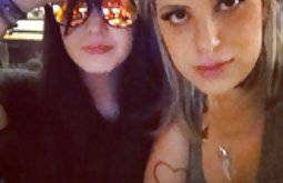 Bir porn hd izle arabada performans serin ve bir adam