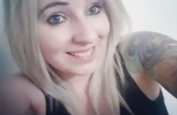 Onu koklamak azgın sex ve yalamak eşek