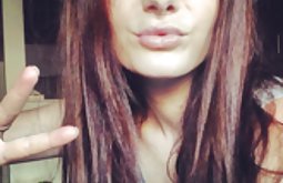 Kedi kız arkadaşı altı ton ve PlayStation dan joystick oral sex izle koy