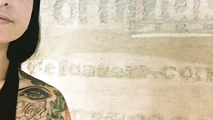 Yatak odasında büyük Rus yaşlı kadın sex memeler